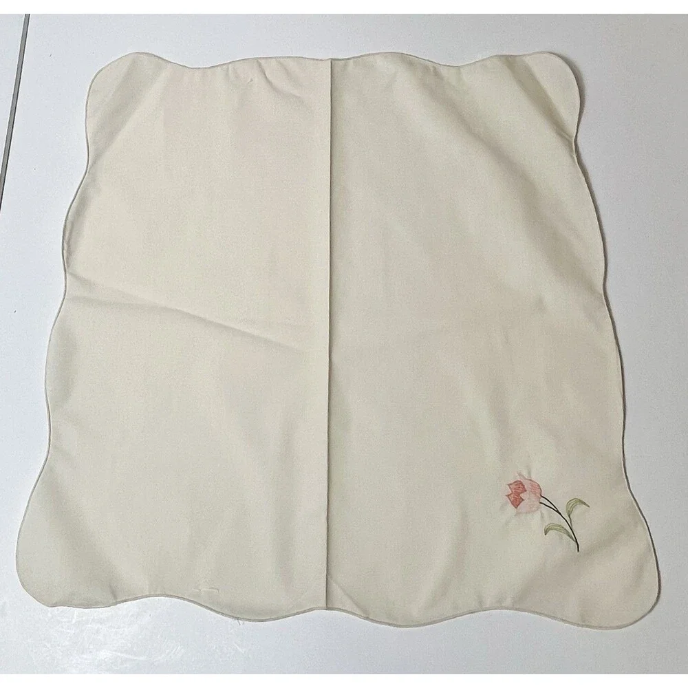 Vintage Floral Embroidered Table Linen Napkins Off White 16” X 16” Set Of 8